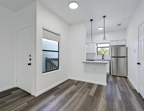 9508 Kempler DR #B, Austin, TX 78748