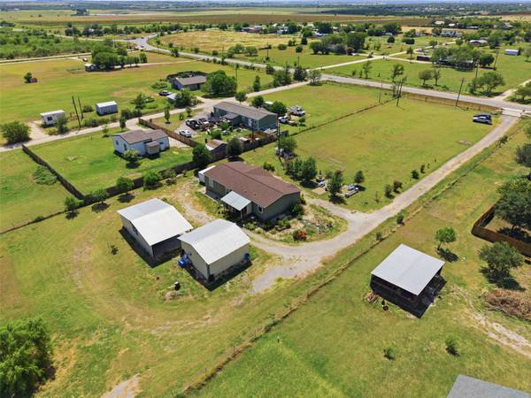 5904 Fm 621, Martindale, TX 78655