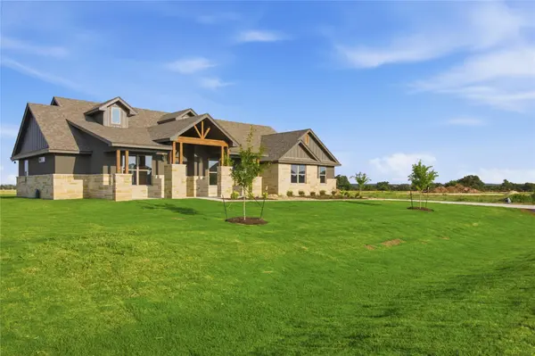 11109 Golden Eagle Ave, Salado, TX 76571