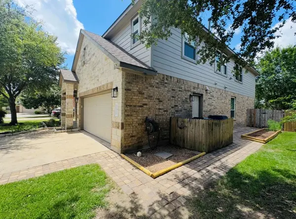 17821 Floribundas, Elgin, TX 78621