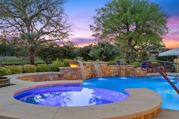 27435 Waterfall Hill PKWY, Spicewood, TX 78669