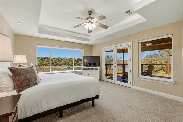25207 Lake View DR, Spicewood, TX 78669