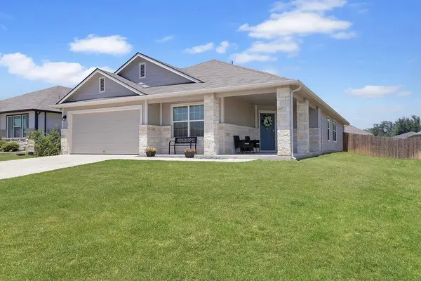 121 Bunting LN, Bertram, TX 78605