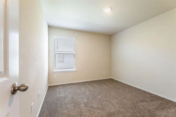 125 Break Ave, Taylor, TX 76574