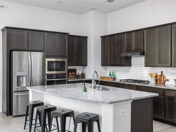 606 Spinnaker LOOP, Kyle, TX 78640