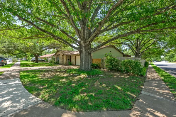 3111 Stanwood DR, Austin, TX 78757
