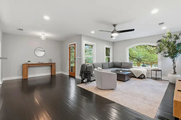 1506 Chelsea LN, Austin, TX 78704