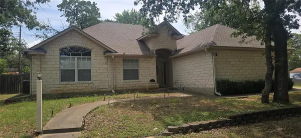 702 Ortega ST, Rockdale, TX 76567