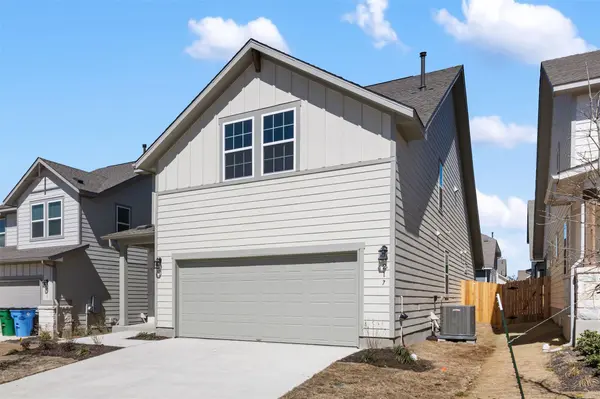 166 Clover BND, Liberty Hill, TX 78642