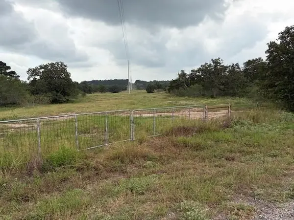 2609 County Road 216, Giddings, TX 78942