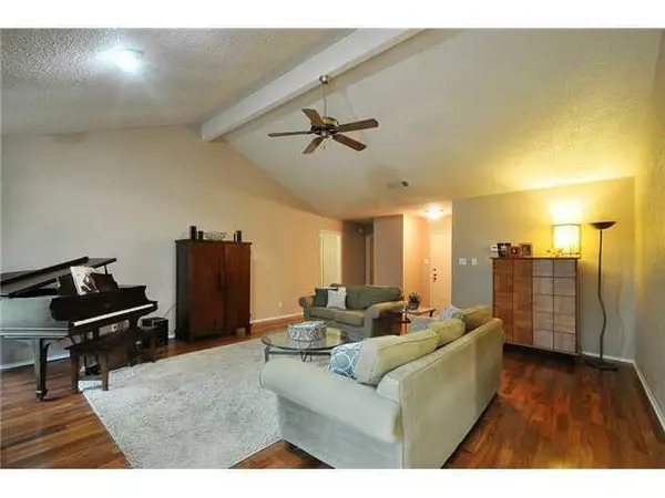 11421 Pyreneese DR, Austin, TX 78759