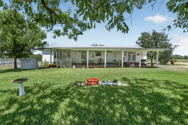 317 Rae LN, Jarrell, TX 76537