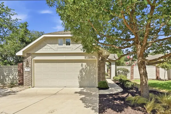 503 Stonewood LN, Buda, TX 78610