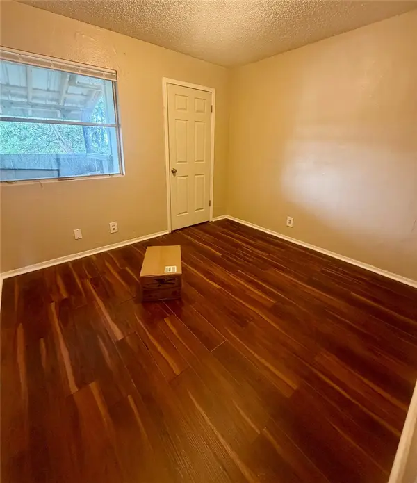 2201 Leah CV #C, Austin, TX 78748