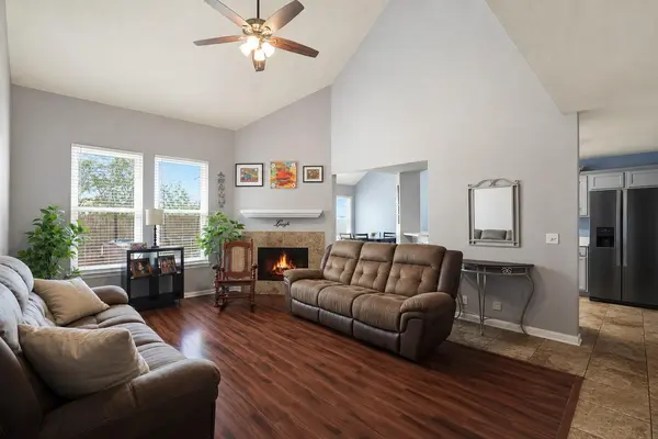 216 Sunshadow DR, Lockhart, TX 78644