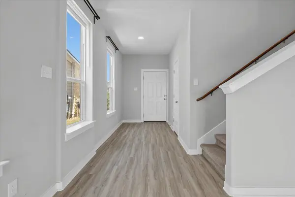 73 Bent Trail LN, Georgetown, TX 78628