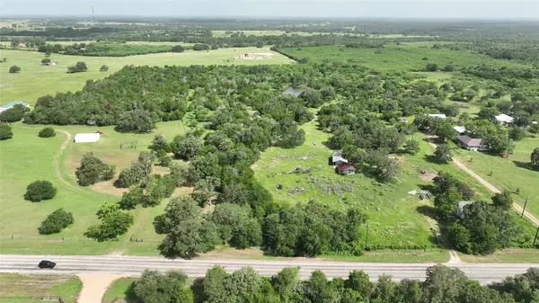 833 E State Highway 159, Fayetteville, TX 78940