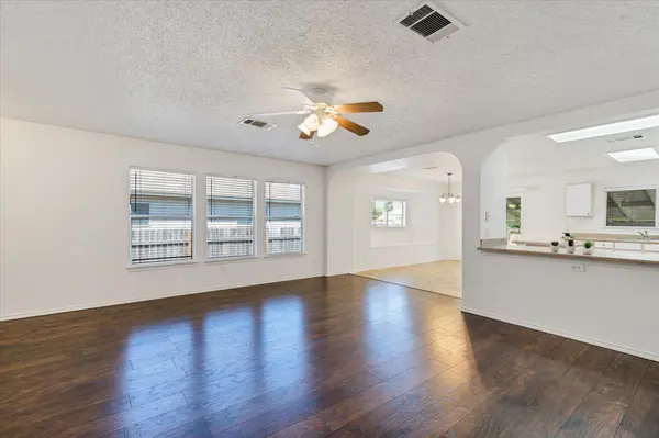 3602 Meadow Park DR, Round Rock, TX 78665