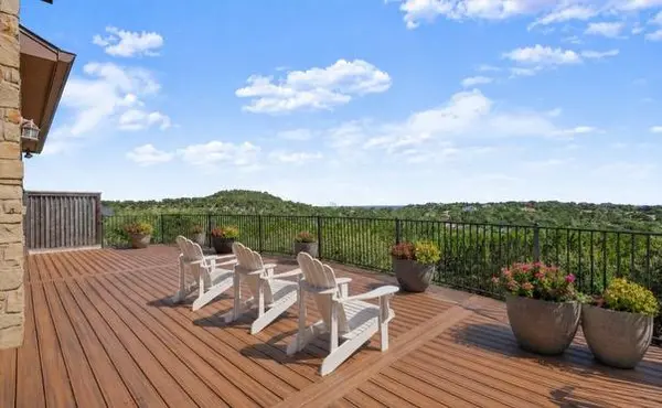1110 Crestone Stream DR, Austin, TX 78738