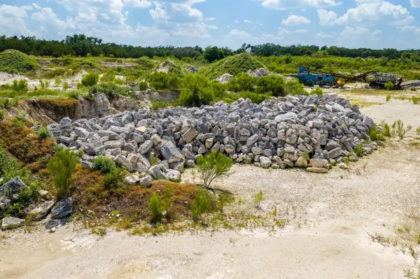 908 Bodo LN, Fredericksburg, TX 78624