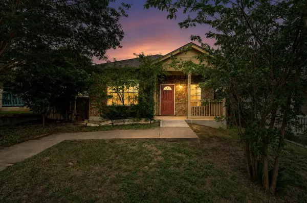 5625 Signal Point PT, Austin, TX 78724