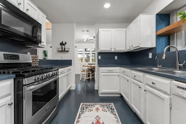 1502 Quail Run RD, Pflugerville, TX 78660