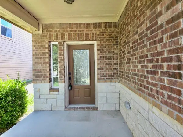 1697 Breanna LN, Kyle, TX 78640