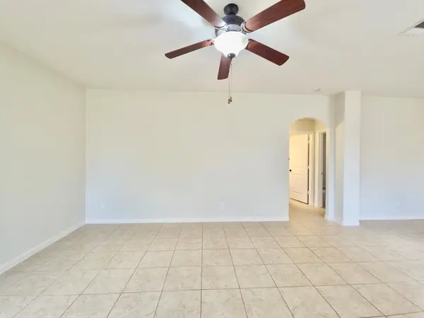 1697 Breanna LN, Kyle, TX 78640