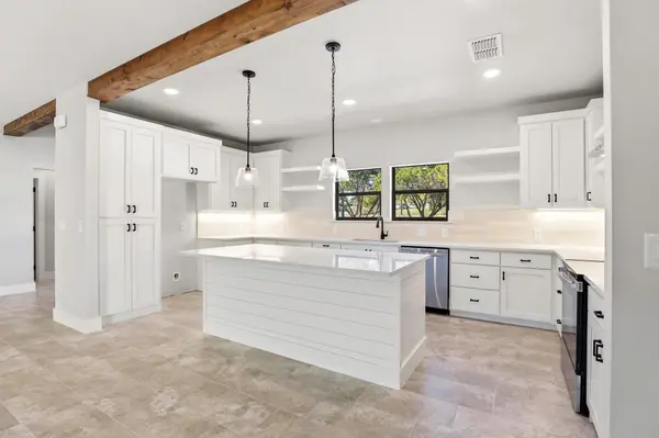 1615 Rocky Ridge Loop, Canyon Lake, TX 78133