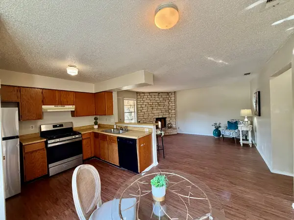 402 Hedgewood DR #C, Georgetown, TX 78628
