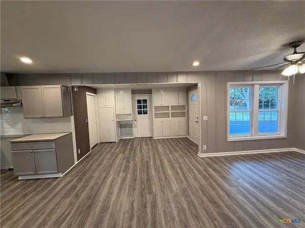 302 Smith ST, Gonzales, TX 78629