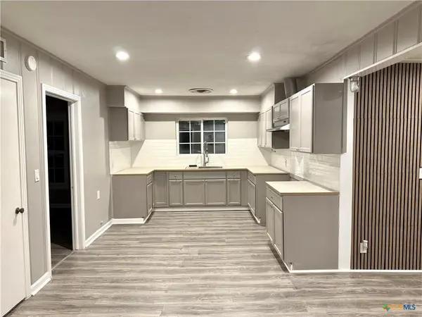 302 Smith ST, Gonzales, TX 78629