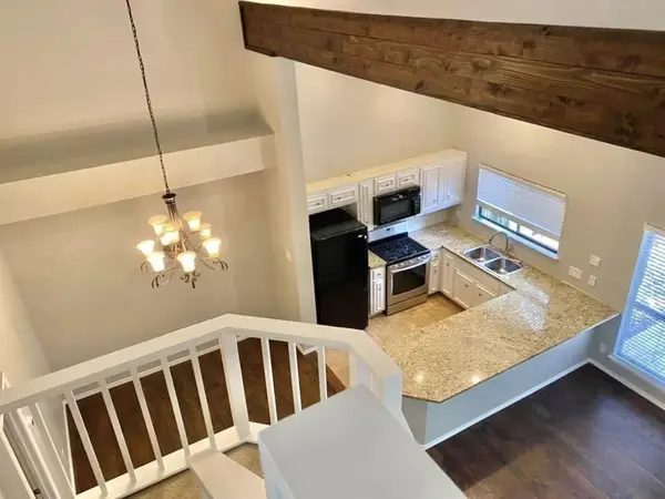 4404 Travis Country CIR #G4, Austin, TX 78735