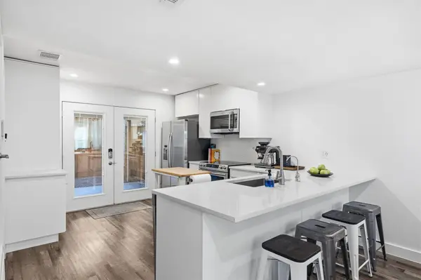 6406 Chimney Creek CIR #A, Austin, TX 78723
