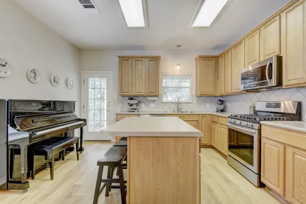 10312 Huxley ST, Austin, TX 78748