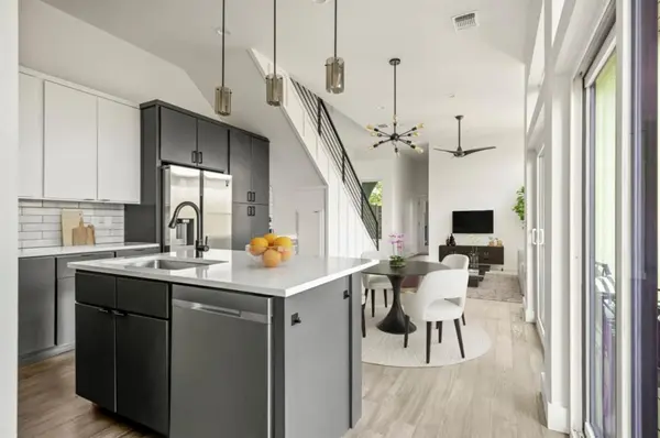 4400 Mount Vernon DR #B, Austin, TX 78745