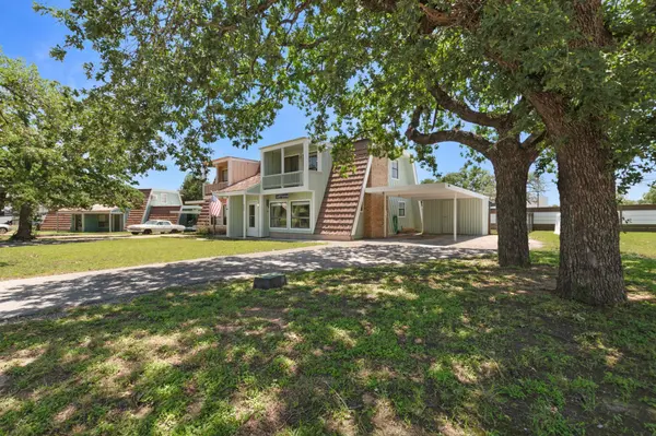 226 Big Oaks DR, Kingsland, TX 78639