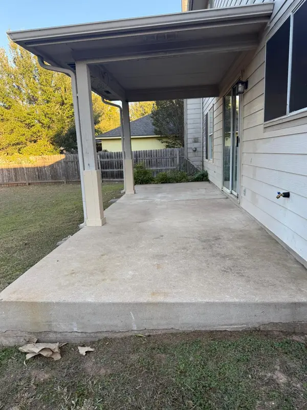 612 Blair Ave, Bastrop, TX 78602