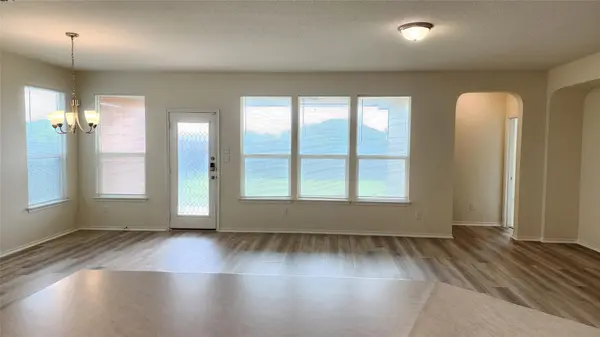 6229 Mantalcino DR, Round Rock, TX 78665