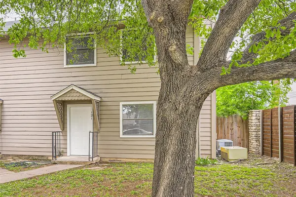 5616 Emerald Forest DR #121, Austin, TX 78745
