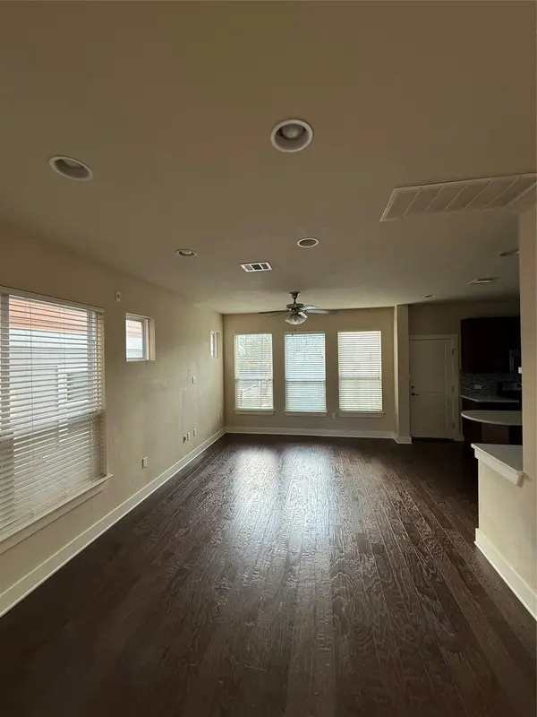2825 Stock DR, Austin, TX 78741