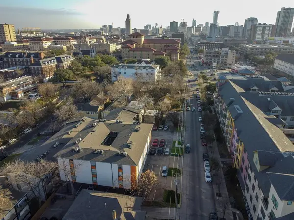 2803 Hemphill PARK #B-201, Austin, TX 78705