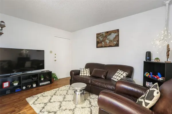 2803 Hemphill PARK #B-201, Austin, TX 78705