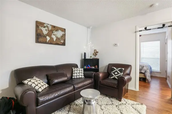 2803 Hemphill PARK #B-201, Austin, TX 78705