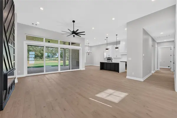 101 Lakeview CT, Belton, TX 76513