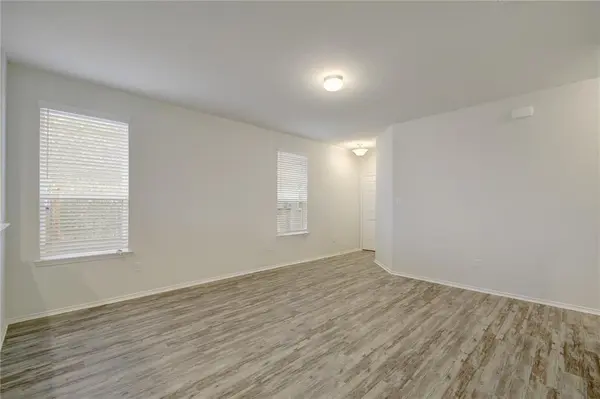 434 Eves Necklace DR, Buda, TX 78610
