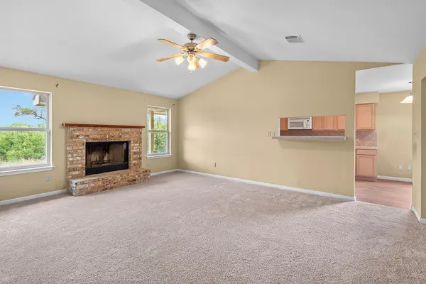 208 Settlers RDG, Bertram, TX 78605