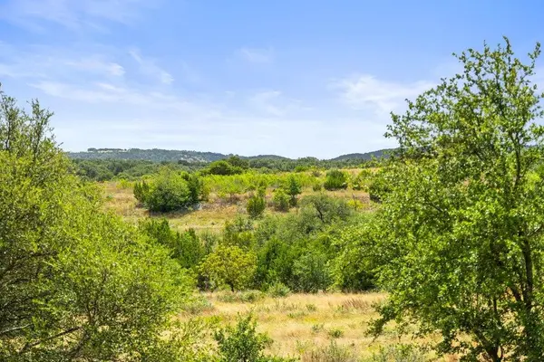 207 Verbena RD, Johnson City, TX 78636