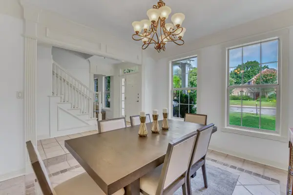 701 Oaklands DR, Round Rock, TX 78681