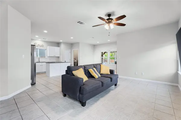 237 Driftwood LN, Bastrop, TX 78602